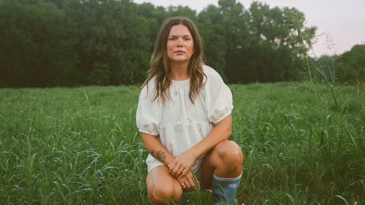 Abbie Gamboa - Have You Ever Looked Around Tour