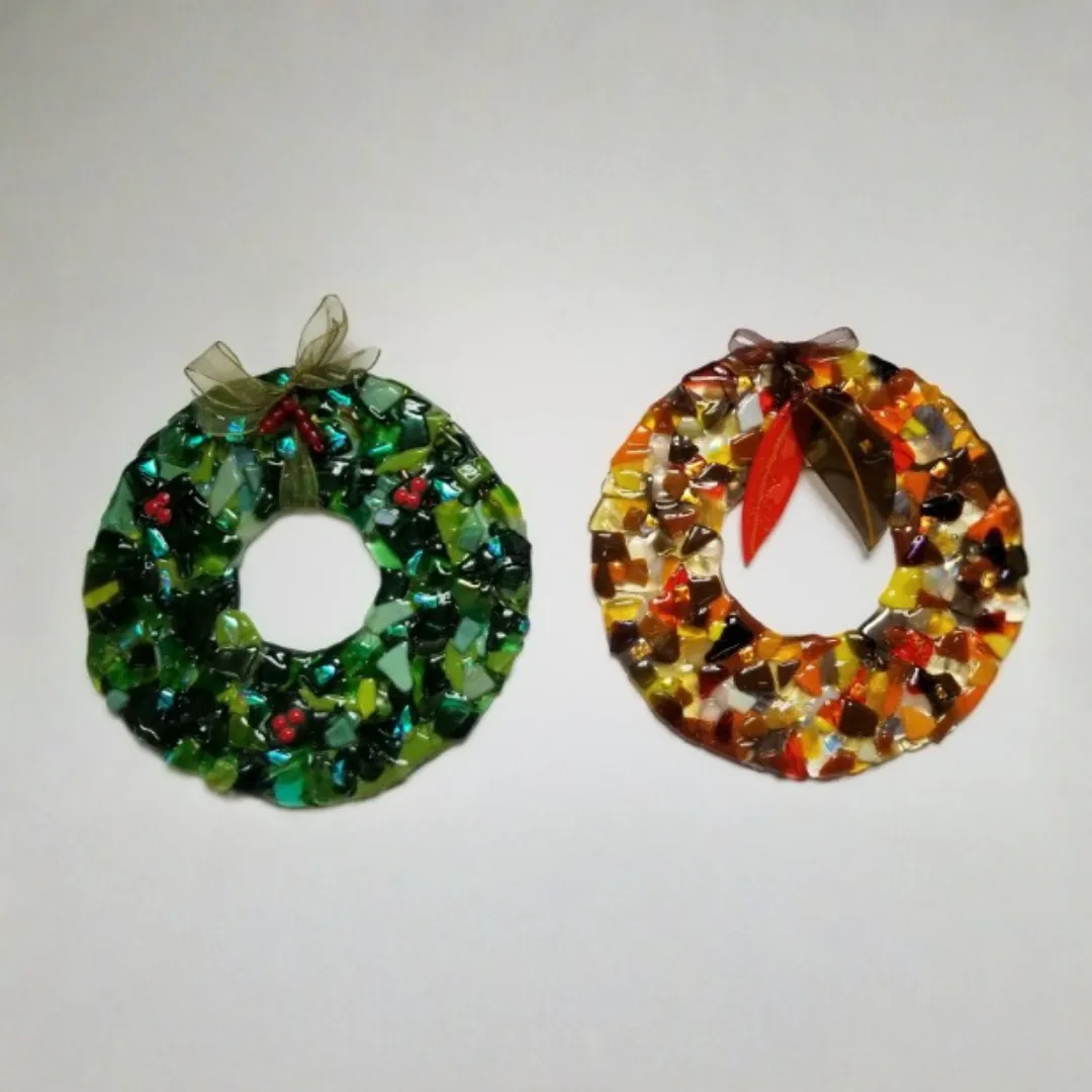 Fused Glass Workshop: Holiday Wreaths (ADULT)
